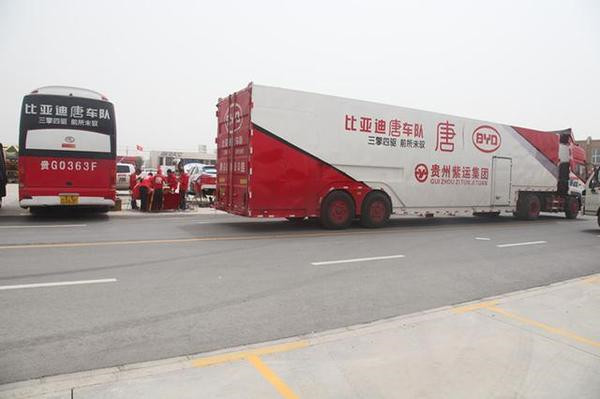 走近参加“魔鬼赛事”环塔拉力赛的比亚迪唐