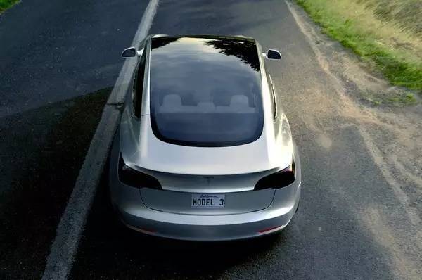 谁“偷”走了特斯拉Model 3圈来的钱?