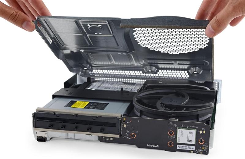 Xbox One S彻底拆解:士官长彩蛋超有爱