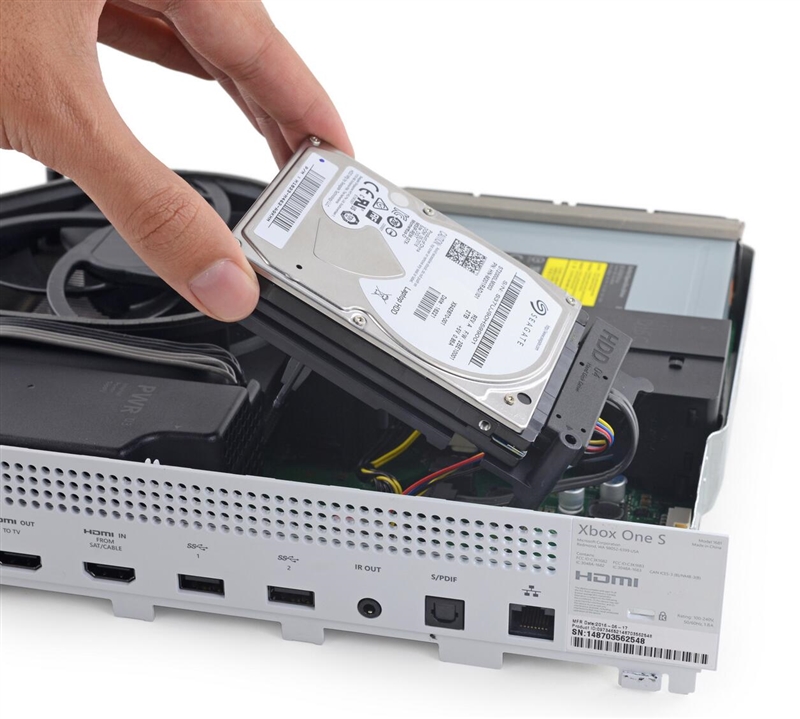Xbox One S彻底拆解:士官长彩蛋超有爱