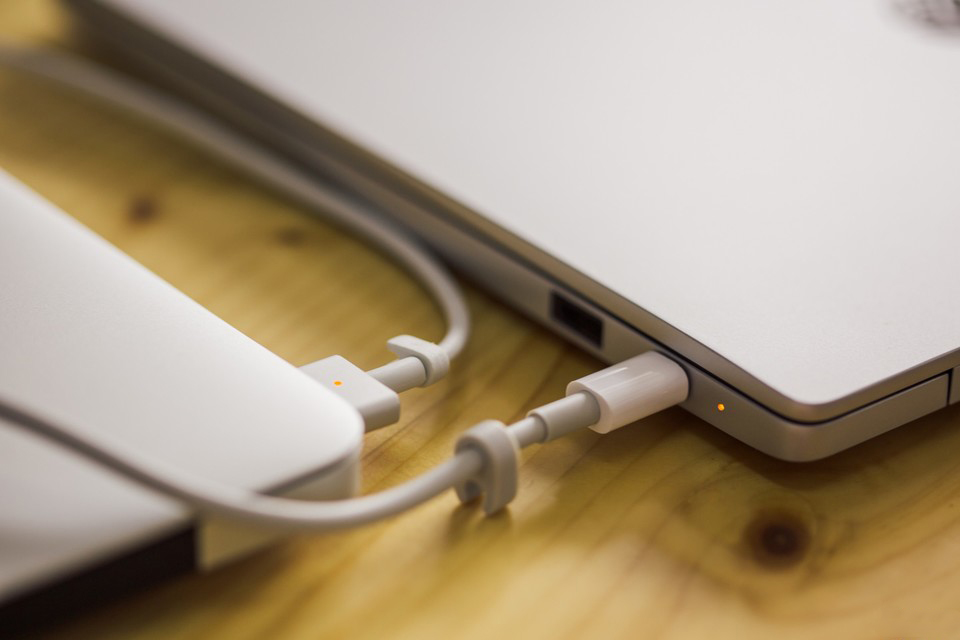 ߸ڶԱȣСױʼǱ Air 13 ƻ MacBook Airһ