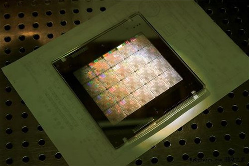 NVIDIA、AMD如何選？ 2015下半年顯卡工藝預測