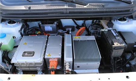 碧海银沙爱电动 北汽EU260三亚体验