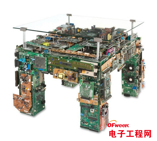 用废弃电子产品打造奢华家具（图）