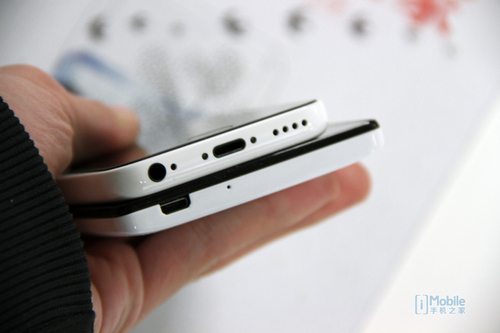 荣耀3C挑战高富帅iPhone5C:双C对比大评