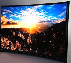 LG推4.3mm首款OLED电视